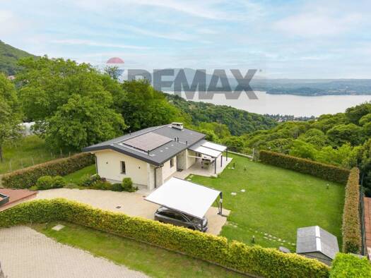 Einfamilienhaus zum Kauf 720.000 € 3 Zimmer 115 m² 1.300 m² Grundstück Via Alto Vergante Lago 28040