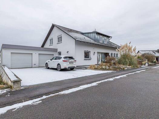 Einfamilienhaus zum Kauf 730.000 € 8 Zimmer 331,6 m² 870 m² Grundstück Diedelsheim Bretten / Diedelsheim 75015