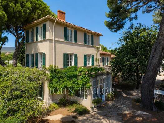 Haus zum Kauf 1.360.000 € 446 m² 2.273 m² Grundstück Les Lecques-Banette-Bourrasque-Pradeaux Saint-Cyr-sur-Mer 83270