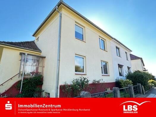 Doppelhaushälfte zum Kauf provisionsfrei 199.000 € 5 Zimmer 94 m² 519 m² Grundstück Güstrow 18273