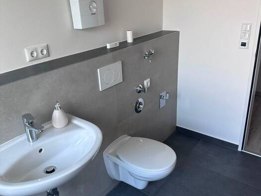 Wohnung zur Miete 760 € 2 Zimmer 60 m² Geschoss 3/4 frei ab sofort Neuröthenbach Südwestliche Außenstadt 90449