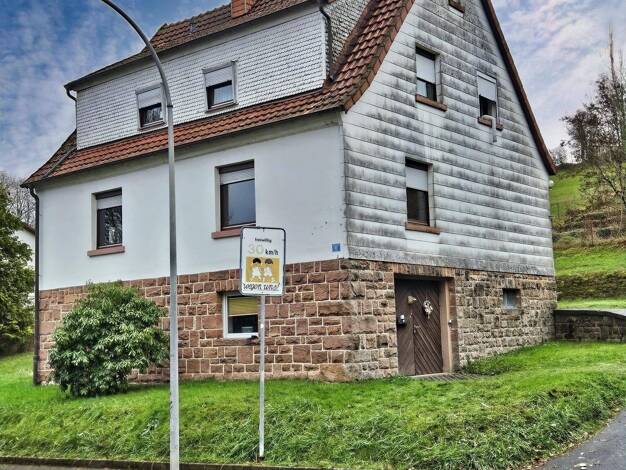 Mehrfamilienhaus zum Kauf 149.000 € 6 Zimmer 178,8 m² 998 m² Grundstück Mernes Bad Soden-Salmünster 63628
