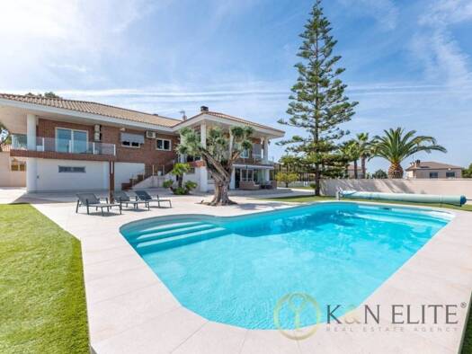 Villa zum Kauf 1.650.000 € 3 Zimmer 450 m² 2.000 m² Grundstück Petrer 03610