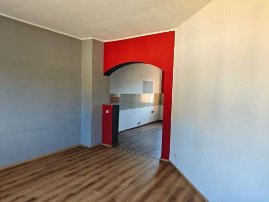 Wohnung zur Miete 415 € 3 Zimmer 69,1 m² Geschoss 1/2 frei ab sofort Bornaer Straße 14 Regis-Breitingen 04565