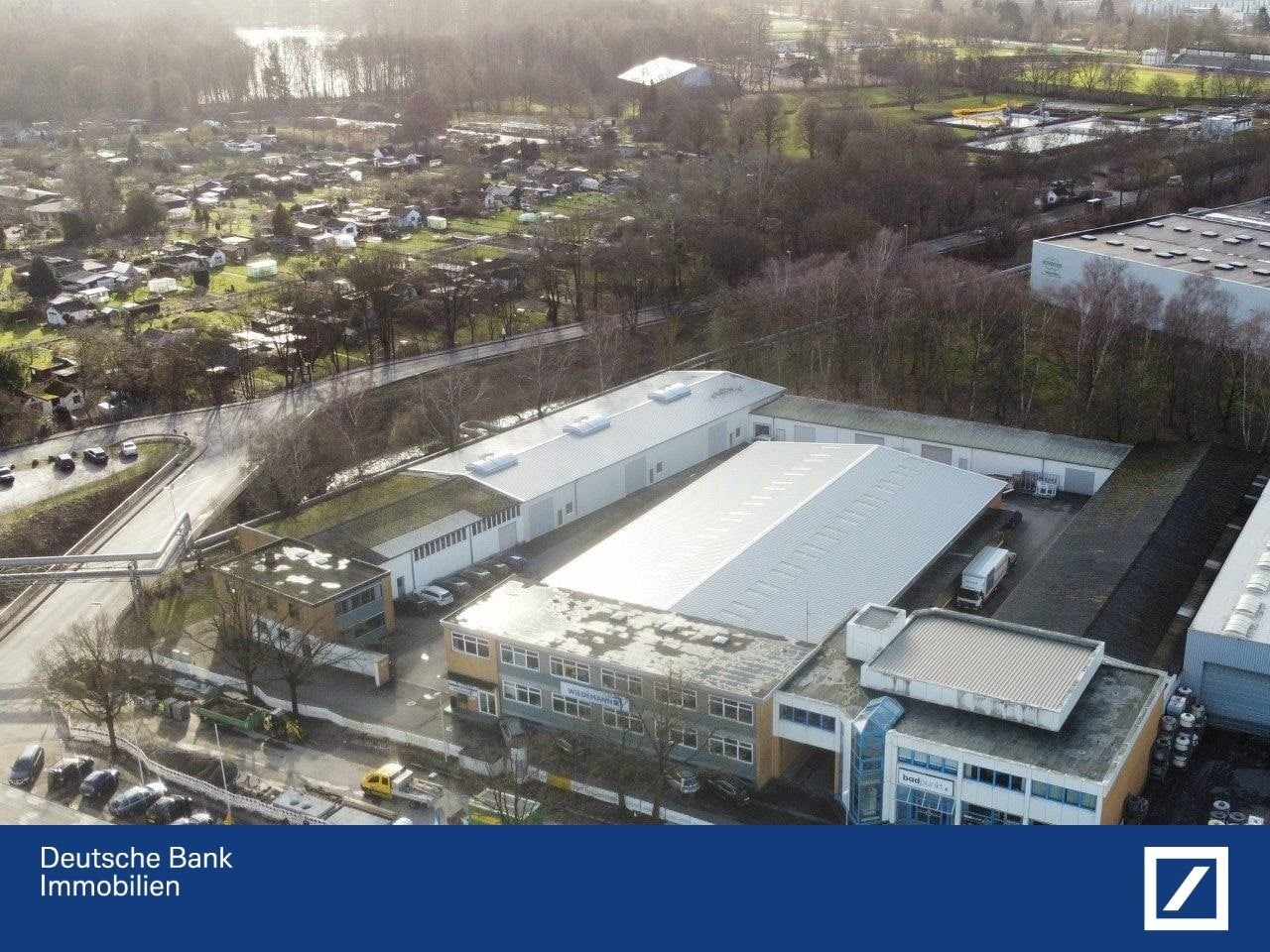 Lagerhalle zur Miete 4,95 € 280 m²<br/>Lagerfläche Süd Hameln 31785