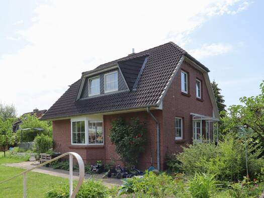 Einfamilienhaus zum Kauf 676.000 € 4 Zimmer 103 m² 977 m² Grundstück Sasel Hamburg 22393
