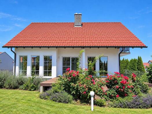 Einfamilienhaus zum Kauf 650.000 € 7 Zimmer 196 m² 854 m² Grundstück Zehntstadelweg 1 Altheim Staig 89195