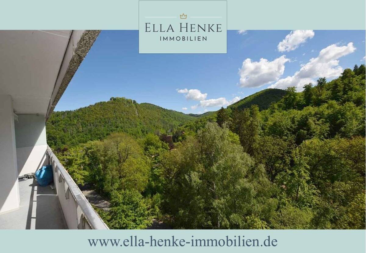 Helle, großzügige 3-Zimmer-Wohnung mit großem Balkon, Fahrstuhl und schöner Aussicht.