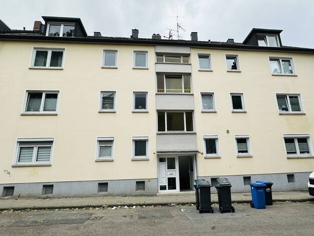 Wohnung zum Kauf 71.000 € 2 Zimmer 57 m² 3. Geschoss Altendorf Stadtbezirk III 45143