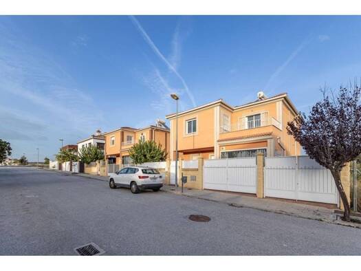 Chalet zum Kauf 315.000 € 4 Zimmer 198 m² 403 m² Grundstück Atarfe 18290