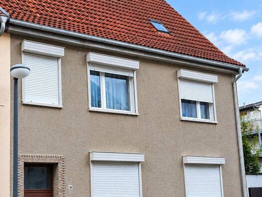 Haus zum Kauf 63.000 € 4 Zimmer 98 m² 300 m² Grundstück Coswig Coswig (Anhalt) 06869
