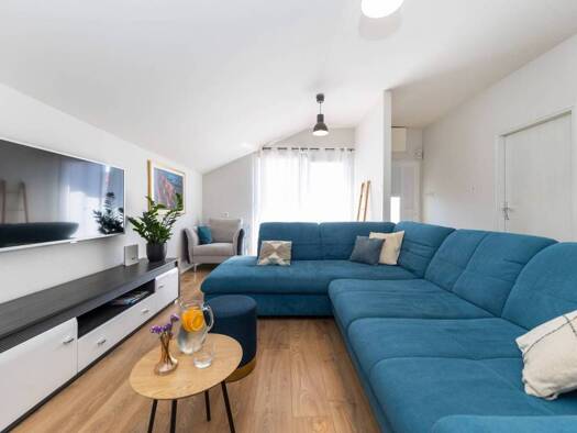 Wohnung zur Miete 850 € 2 Zimmer 100 m² 2. Geschoss Diklo - Puntamika