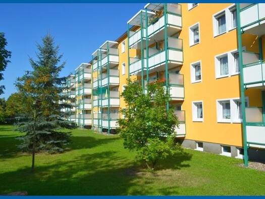 Wohnung zur Miete 340 € 3 Zimmer 58,5 m² 2. Geschoss Greifswalder Straße 4 d Weida Riesa 01587
