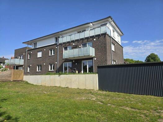 Wohnung zum Kauf 330.000 € 3 Zimmer 84,7 m² EG Steinfelder Straße 32 Osterdamme Damme 49401