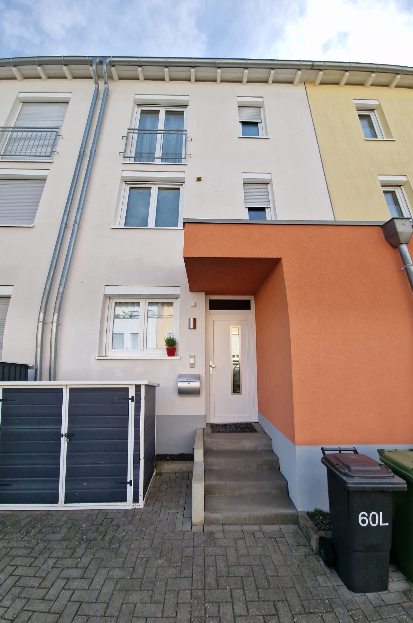 Reihenmittelhaus zum Kauf provisionsfrei 695.000 € 5 Zimmer 149 m²<br/>Wohnfläche 179 m²<br/>Grundstück Finthen Mainz 55126