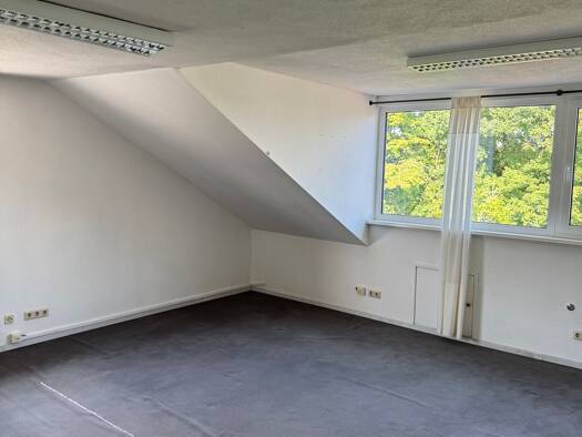 Büro-/Praxisfläche zur Miete provisionsfrei 450 € 1,5 Zimmer 42 m² Bürofläche Am Langholz 3 Hannober Waldburg 88289