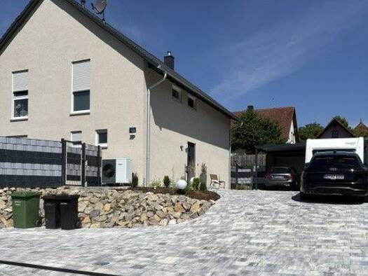 Einfamilienhaus zum Kauf 819.000 € 5 Zimmer 171 m² 1.084 m² Grundstück frei ab 01.09.2026 Ailsbach Lonnerstadt 91475