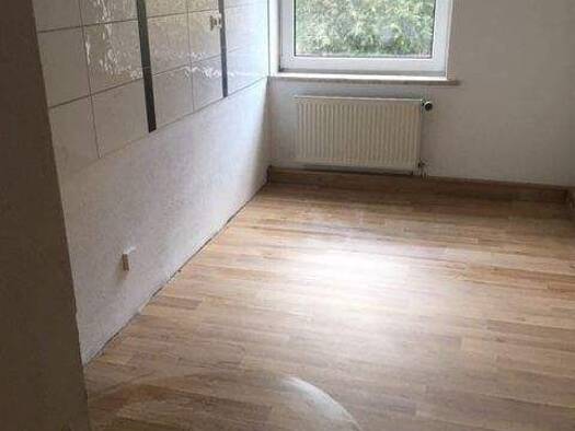 Wohnung zum Kauf provisionsfrei 42.000 € 2 Zimmer 53,6 m² EG Schützenplatz 2 Teuchern Teuchern 06682