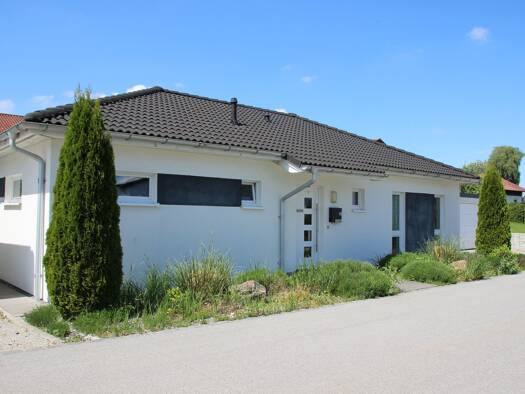 Bungalow zum Kauf 445.000 € 3 Zimmer 105 m² 602 m² Grundstück Oberpöring Oberpöring 94562