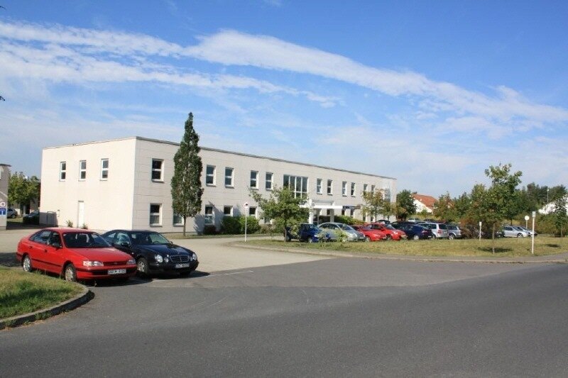 Bürofläche zur Miete provisionsfrei 5,50 € 896 m²<br/>Bürofläche ab 896 m²<br/>Teilbarkeit Medingen Ottendorf-Okrilla 01458