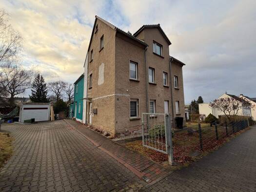 Studio zur Miete 350 € 3 Zimmer 71 m² 1. Geschoss frei ab 01.08.2026 Limbach-Oberfrohna 09212