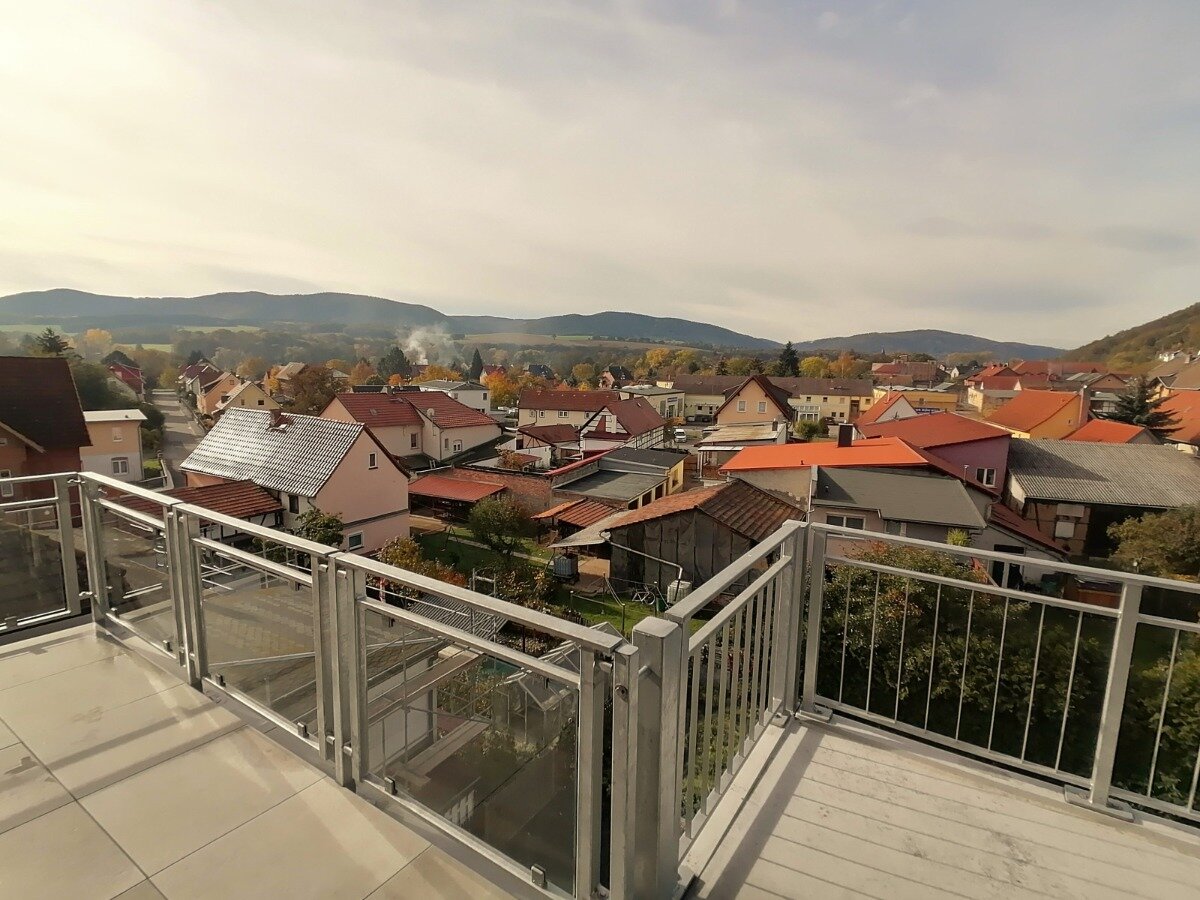 Penthouse zur Miete 640 € 2 Zimmer 65 m²<br/>Wohnfläche 3.<br/>Geschoss 01.03.2025<br/>Verfügbarkeit Schwarza Rudolstadt 07407