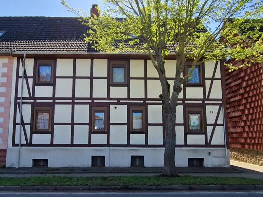 Reihenendhaus zum Kauf 75.000 € 8 Zimmer 201,5 m² 323 m² Grundstück Jerxheim 38381