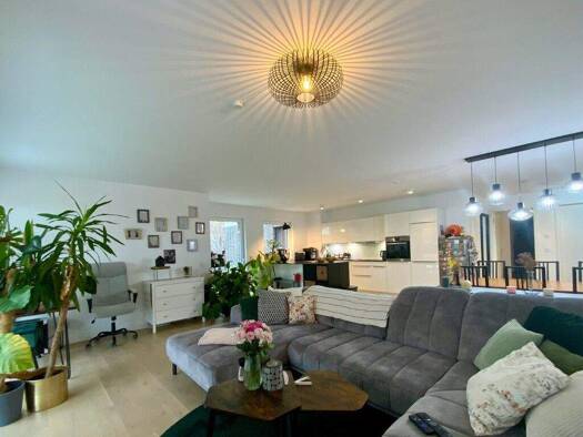 Wohnung zur Miete 1.990 € 2,5 Zimmer 119,3 m² EG frei ab 01.03.2026 West Stuttgart / Stuttgart-West 70176