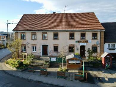 Haus zum Kauf 389.000 € 8,5 Zimmer 310,8 m² 443,8 m² Grundstück Orsingen Orsingen-Nenzingen / Orsingen 78359
