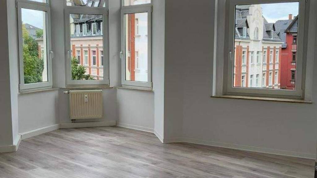 Wohnung zum Kauf 69.000 € 2 Zimmer 67,4 m² Haselbrunn Plauen 08525