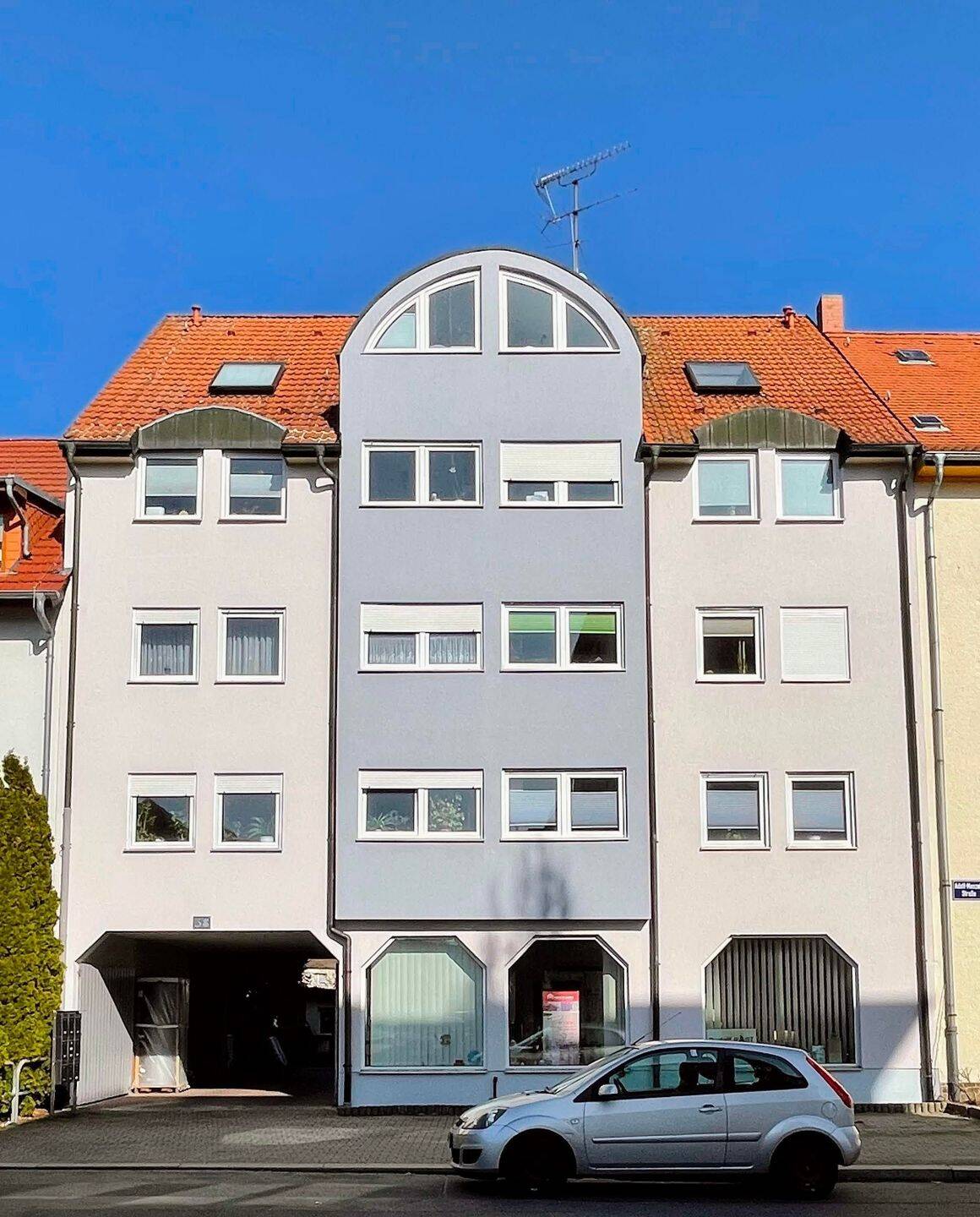 Property thumbnail 2