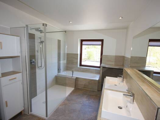 Terrassenwohnung zur Miete 1.190 € 4,5 Zimmer 169 m² 1. Geschoss frei ab sofort Bahnhofstraße 11 Schwarzenberg Schwarzenberg/Erzgeb. 08340