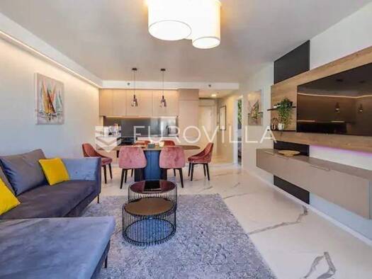 Wohnung zur Miete 2.000 € 2 Zimmer 75 m² 6. Geschoss Hrvatskog Crvenog Kriza, Dubrovnik Dubrovnik
