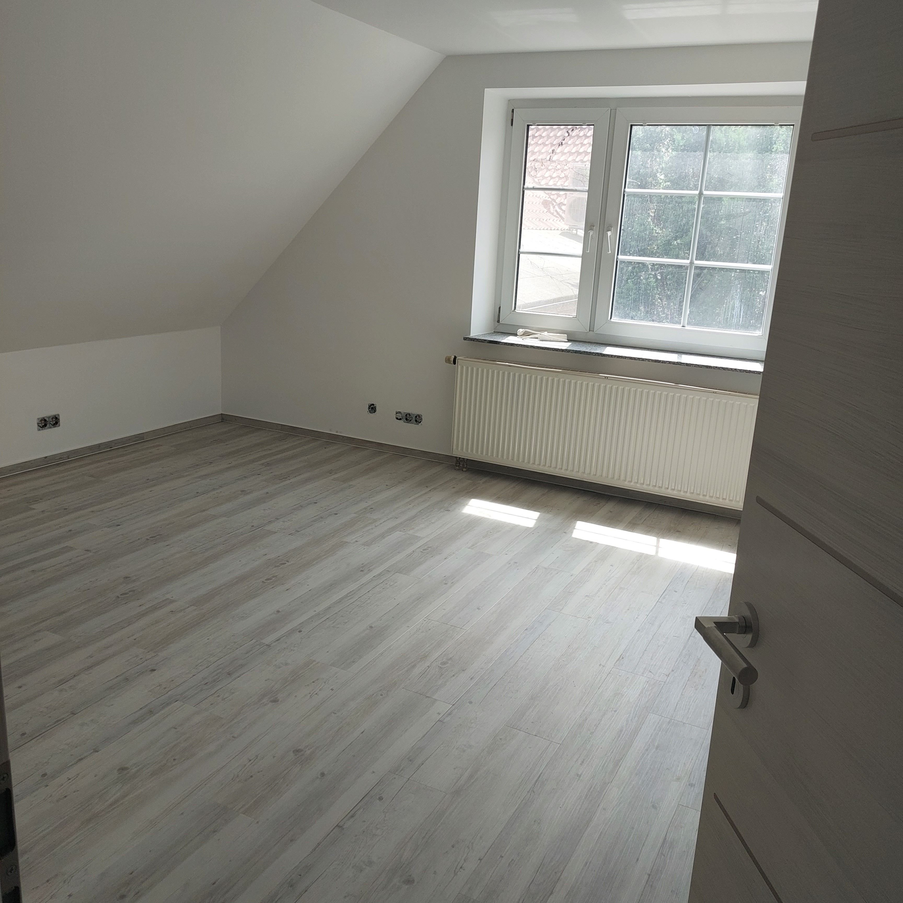 Einfamilienhaus zur Miete 13 € 5 Zimmer 150 m²<br/>Wohnfläche 789 m²<br/>Grundstück ab sofort<br/>Verfügbarkeit Brelingen Wedemark 30900