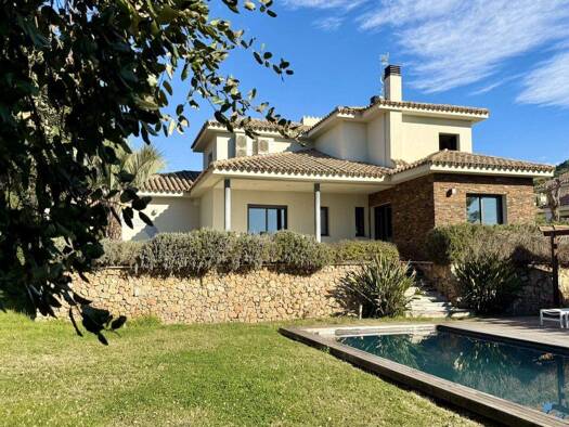 Haus zum Kauf 1.200.000 € 354 m² 1.050 m² Grundstück Torroella de Montgrí 17257