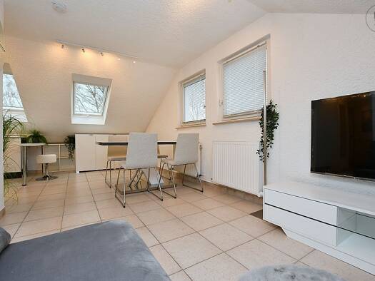 Wohnung zur Miete Wohnen auf Zeit 1.090 € 2 Zimmer 38 m² frei ab 01.09.2025 Ost Ludwigsburg 71640