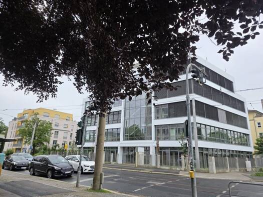 Bürofläche zur Miete - Erstbezug provisionsfrei 7.920 € 8 Zimmer 440 m² Bürofläche teilbar ab 440 m² Johannstadt-Süd Dresden 01307