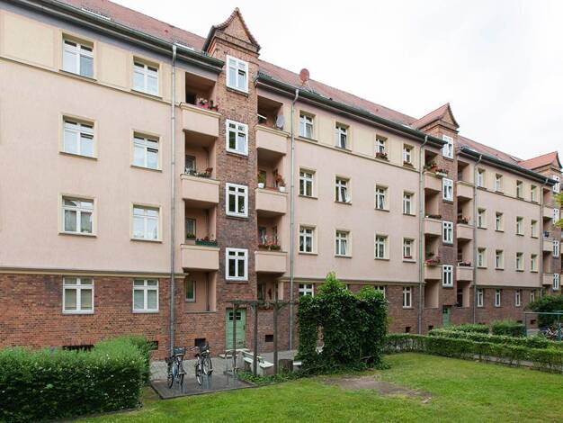 Wohnung zur Miete 381 € 2 Zimmer 49,8 m² Clara-Wieck-Straße 16 Schönefeld-Abtnaundorf Leipzig 04347