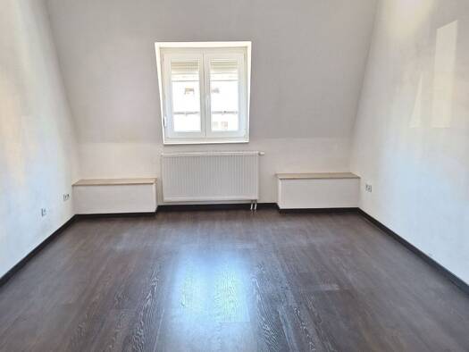 Wohnung zur Miete 990 € 3,5 Zimmer 77 m² 4. Geschoss frei ab sofort Welserstraße 32 Rennweg Nürnberg 90489