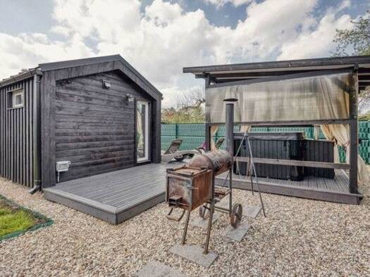 Einfamilienhaus zum Kauf 155.000 € 1 Zimmer 1 m² 1 m² Grundstück Carnikava LV-2163