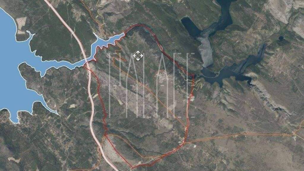 Land-/Forstwirtschaft zum Kauf 200.000 € Sibenik