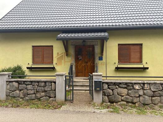 Einfamilienhaus zum Kauf 335.000 € 4 Zimmer 1.300 m² Grundstück Delnice 51300