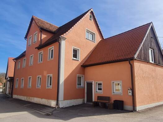 Mehrfamilienhaus zum Kauf als Kapitalanlage geeignet 375.000 € 10 Zimmer 312 m² 217 m² Grundstück Colmberg 91598