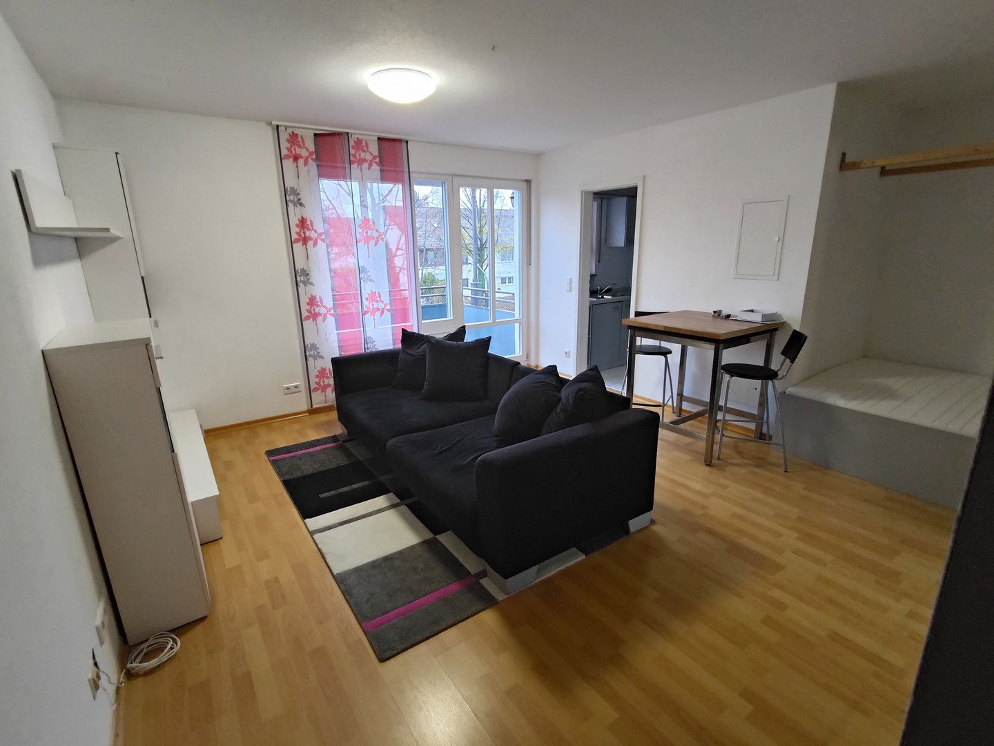 Wohnung zur Miete 1.200 € 1 Zimmer 35,8 m²<br/>Wohnfläche 2.<br/>Geschoss 01.04.2025<br/>Verfügbarkeit Aurikelstraße 19 Bergham Taufkirchen 82024