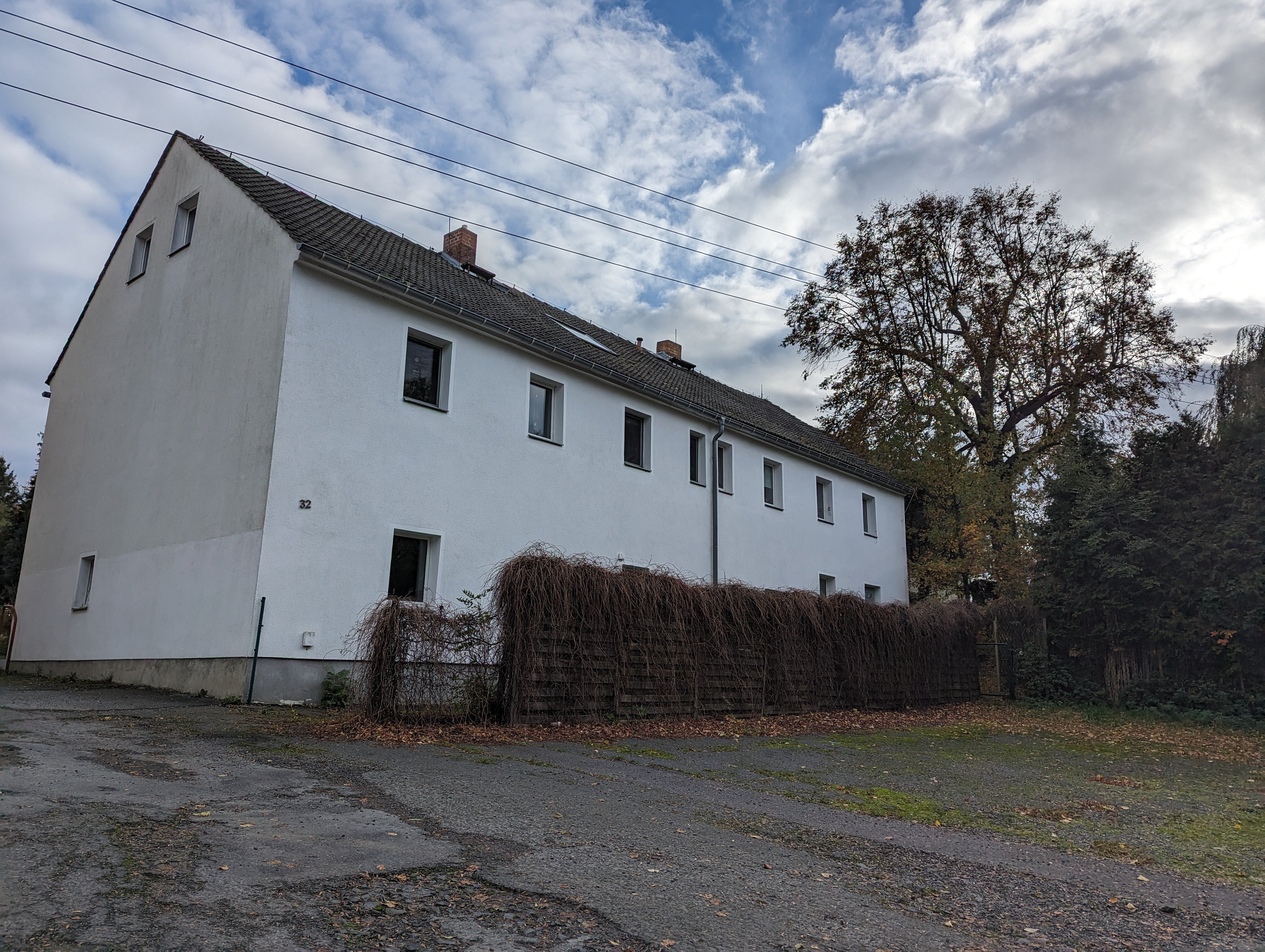 Mehrfamilienhaus zum Kauf provisionsfrei 165.000 € 10 Zimmer 240 m²<br/>Wohnfläche 614 m²<br/>Grundstück ab sofort<br/>Verfügbarkeit Am Hang 32 Girbigsdorf Schöpstal 02829