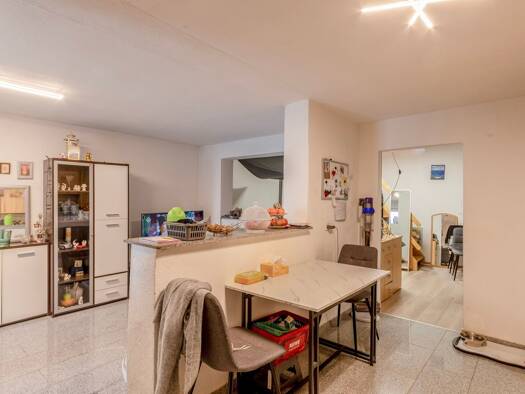 Einfamilienhaus zum Kauf 398.000 € 7 Zimmer 197,5 m² 187 m² Grundstück Walheim 74399