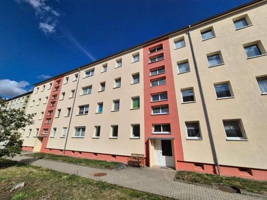 Wohnung zum Kauf 45.000 € 2 Zimmer 52 m² frei ab sofort Straße des Friedens 19 Kindelbrück 99638
