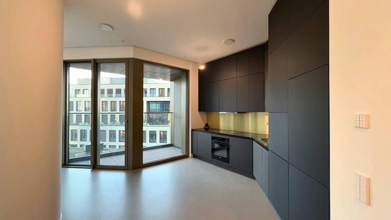 Wohnung zur Miete 2.100 € 2 Zimmer 52,2 m² 6. Geschoss Innenstadt Frankfurt am Main 60315