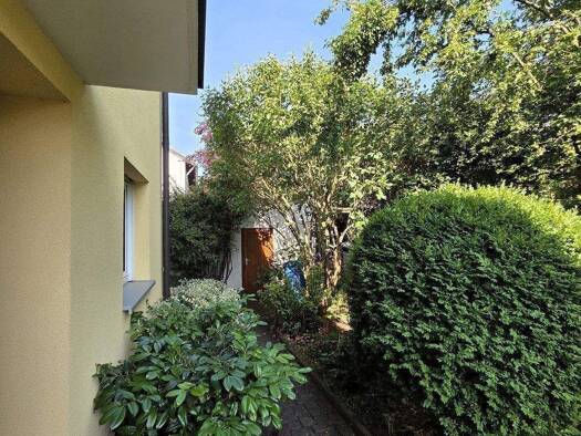 Doppelhaushälfte zum Kauf 565.000 € 1 Zimmer 155 m² 357 m² Grundstück frei ab sofort Cosimastraße 6 Frauenaurach Erlangen 91056
