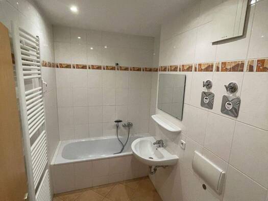 Wohnung zur Miete 346 € 2 Zimmer 59,4 m² 2. Geschoss frei ab sofort Klarastr. 44 we 8 Hilbersdorf Chemnitz 09131